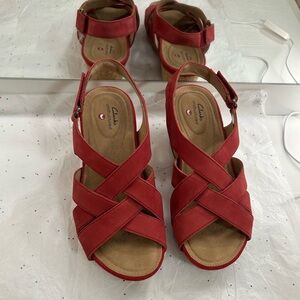 Clarks Women's Crimson Cross-Strap Sandals